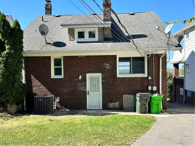 4963 E 88th Street, Garfield Heights, OH 44125