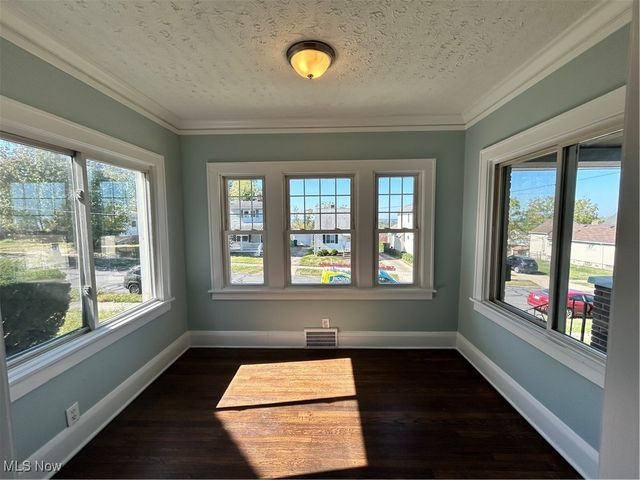 4963 E 88th Street, Garfield Heights, OH 44125