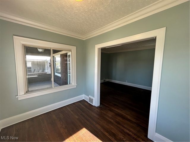 4963 E 88th Street, Garfield Heights, OH 44125