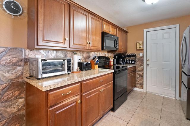 1730 LOWRY AVENUE, Lakeland, FL 33801