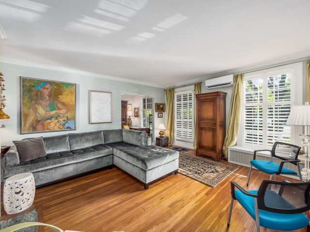 2121 Arlington Avenue, 1, Upper Arlington, OH 43221