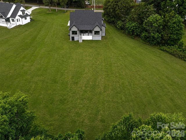 159 Lone Pine Road, Statesville, NC 28625