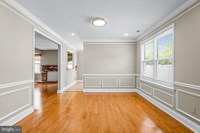 68 FRANKLIN DR, Voorhees, NJ 08043