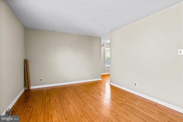 68 FRANKLIN DR, Voorhees, NJ 08043