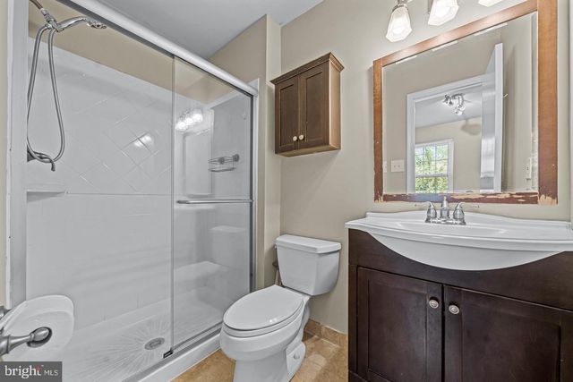 68 FRANKLIN DR, Voorhees, NJ 08043