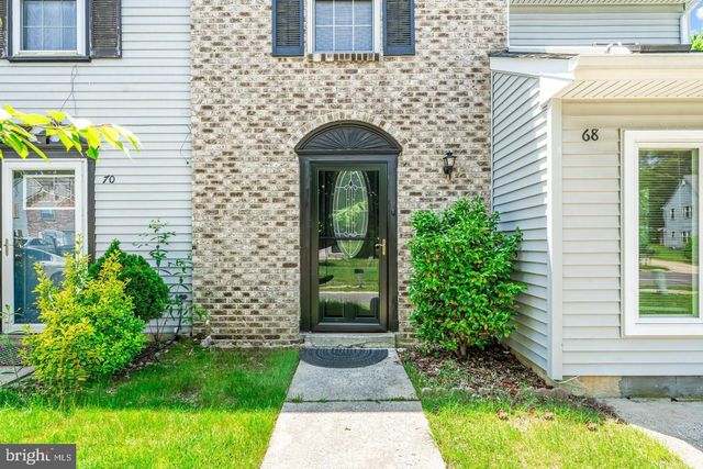 68 FRANKLIN DR, Voorhees, NJ 08043