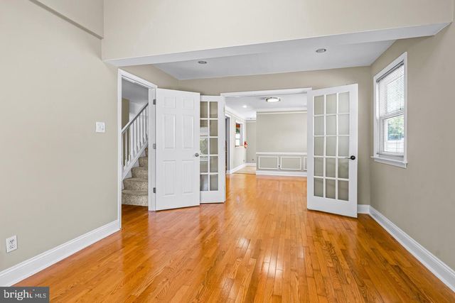 68 FRANKLIN DR, Voorhees, NJ 08043