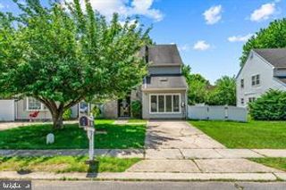 68 FRANKLIN DR, Voorhees, NJ 08043