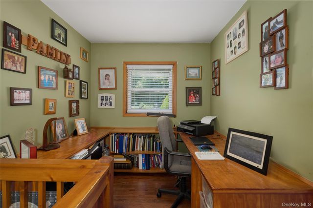 140 Nardin Road, Lake Peekskill, NY 10537