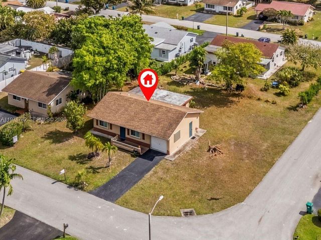 7000 NW 95th Ter, Tamarac, FL 33321