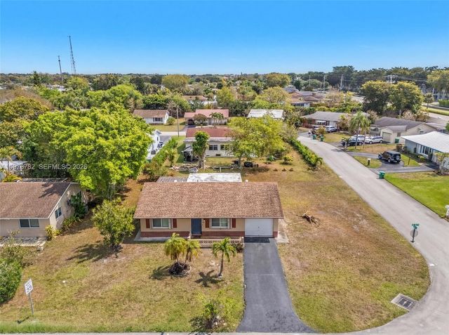 7000 NW 95th Ter, Tamarac, FL 33321