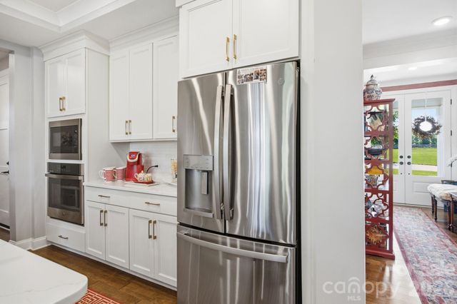 104 Sisters Cove Court, Mooresville, NC 28117