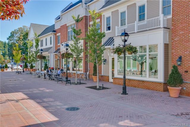 470 Main Street 6, Armonk, NY 10504