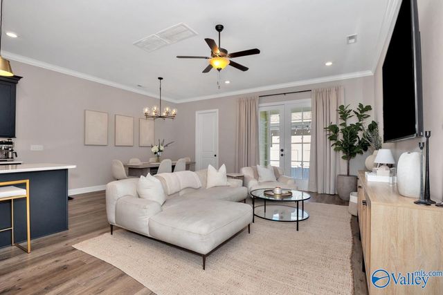 48 Pine Street NW, Huntsville, AL 35806