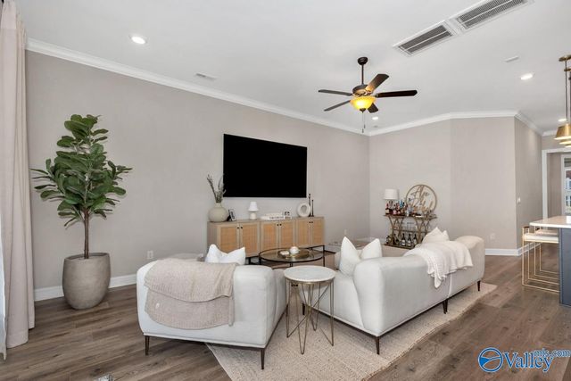 48 Pine Street NW, Huntsville, AL 35806