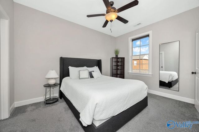 48 Pine Street NW, Huntsville, AL 35806