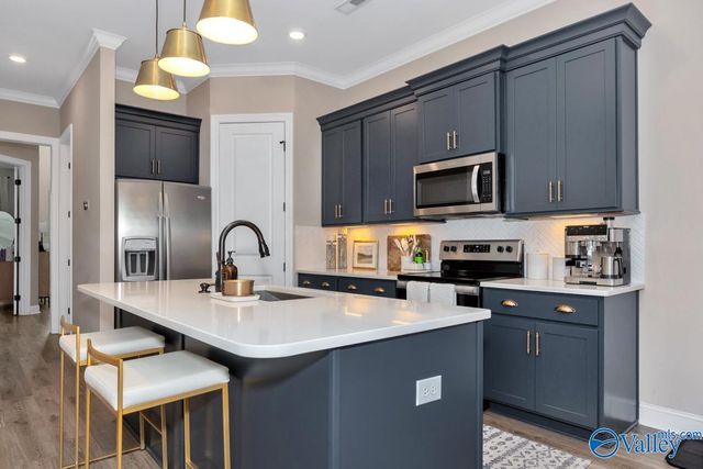 48 Pine Street NW, Huntsville, AL 35806