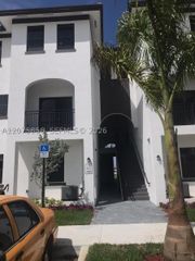 15520 SW 136th St 210, Miami, FL 33196