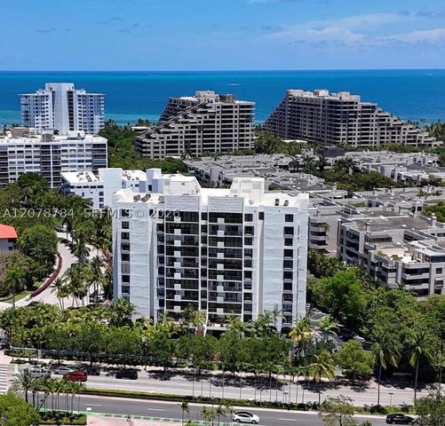 77 Crandon Blvd 5C, Key Biscayne, FL 33149