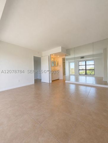 77 Crandon Blvd 5C, Key Biscayne, FL 33149
