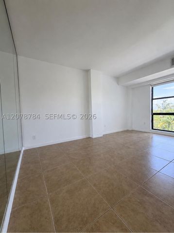 77 Crandon Blvd 5C, Key Biscayne, FL 33149