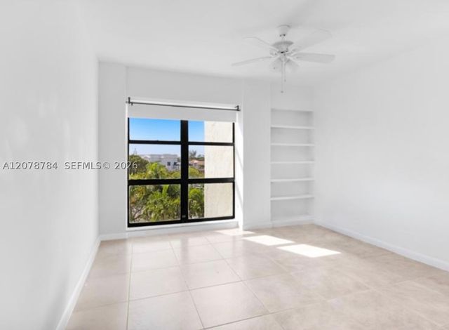 77 Crandon Blvd 5C, Key Biscayne, FL 33149