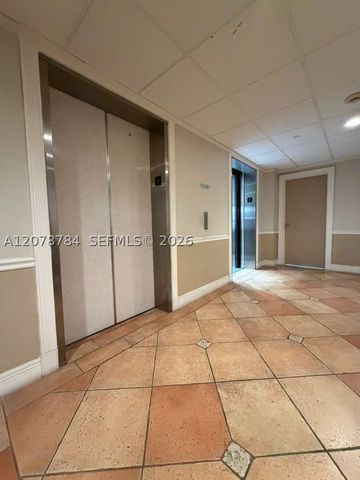 77 Crandon Blvd 5C, Key Biscayne, FL 33149