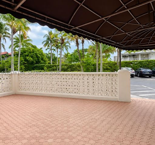 77 Crandon Blvd 5C, Key Biscayne, FL 33149