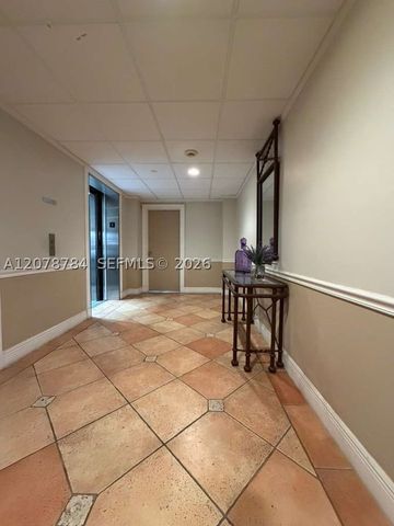 77 Crandon Blvd 5C, Key Biscayne, FL 33149