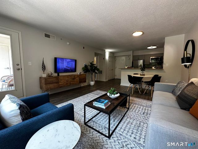 52 Forest Street 1210, Stamford, CT 06901