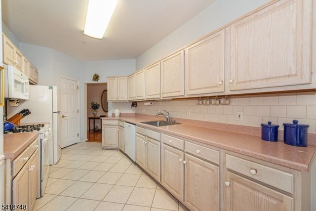 2304 Clinton Ln 2304, Rockaway Twp., NJ 07866