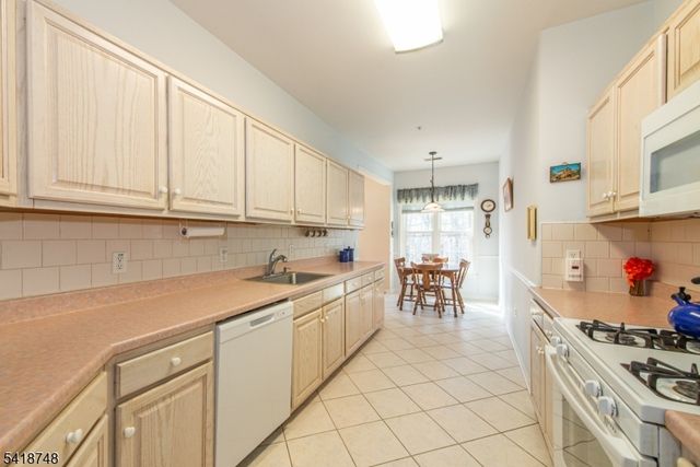 2304 Clinton Ln 2304, Rockaway Twp., NJ 07866