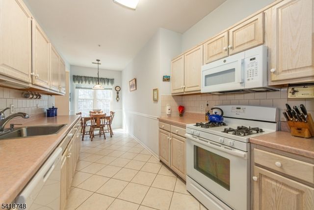 2304 Clinton Ln 2304, Rockaway Twp., NJ 07866