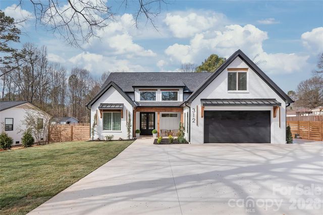 312 Rehobeth Road, Waxhaw, NC 28173