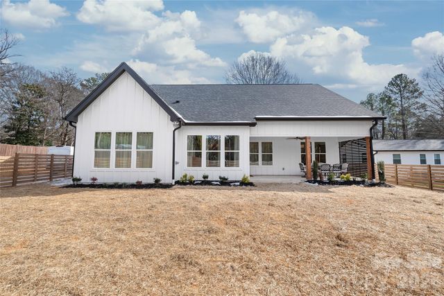 312 Rehobeth Road, Waxhaw, NC 28173