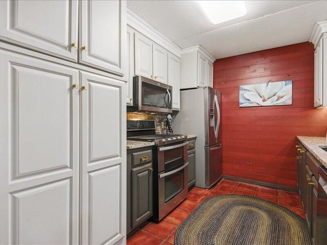 31990 S 624 Place A8, Grove, OK 74344