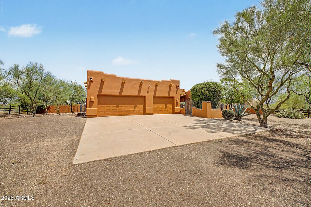 14530 E PEAK VIEW Road, Scottsdale, AZ 85262 — photo 3