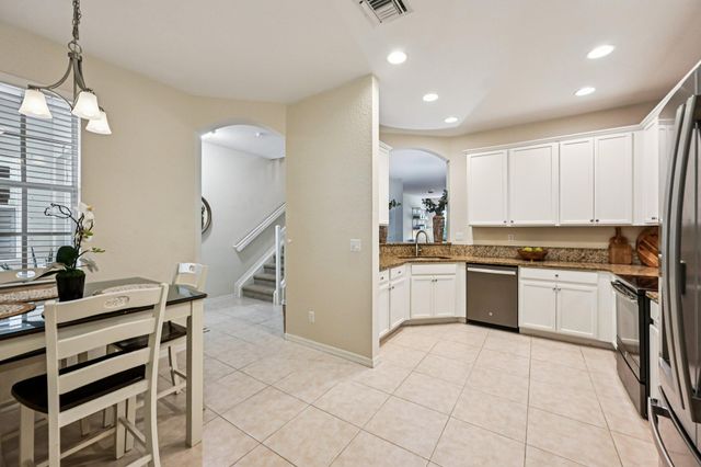 4901 Bonsai Circle 105, Palm Beach Gardens, FL 33418