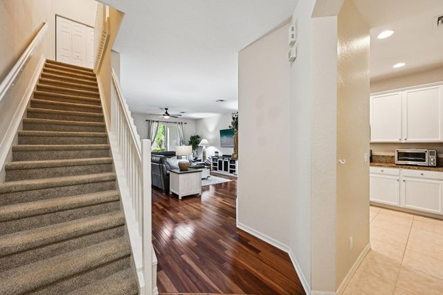 4901 Bonsai Circle 105, Palm Beach Gardens, FL 33418