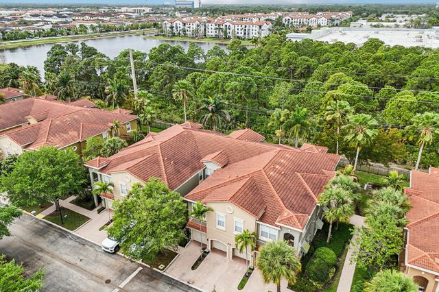 4901 Bonsai Circle 105, Palm Beach Gardens, FL 33418