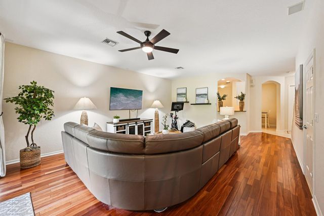 4901 Bonsai Circle 105, Palm Beach Gardens, FL 33418