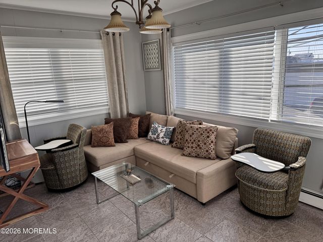 604 SE Central Avenue, Seaside Park, NJ 08752