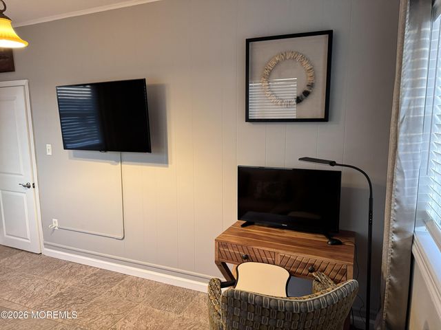 604 SE Central Avenue, Seaside Park, NJ 08752