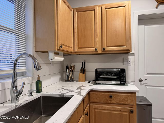 604 SE Central Avenue, Seaside Park, NJ 08752