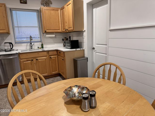 604 SE Central Avenue, Seaside Park, NJ 08752