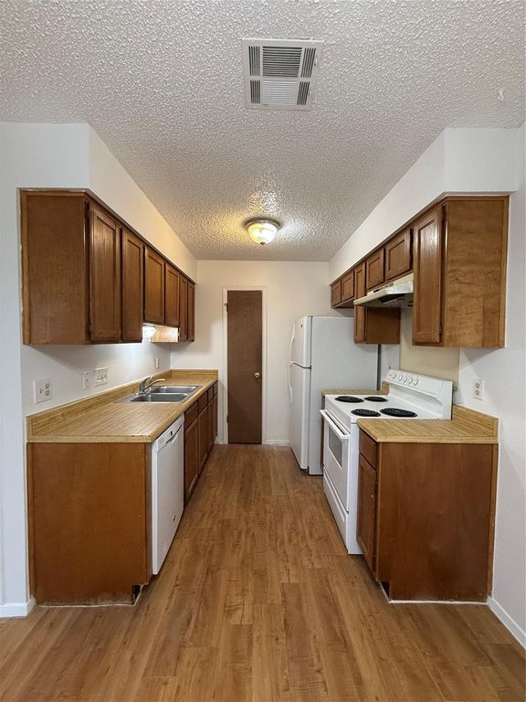 2115 Courtney ST, Austin, TX 78745