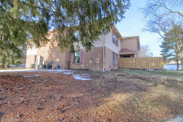 19355 Surrey Lane, Northville Township, MI 48167