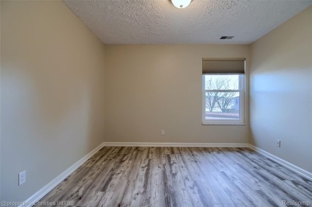 19355 Surrey Lane, Northville Township, MI 48167