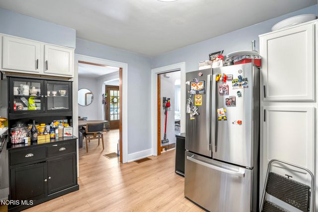 922 Farnsworth Road, Waterville, OH 43566