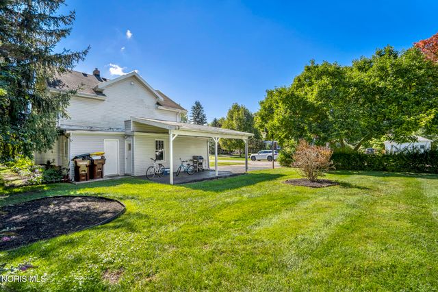 922 Farnsworth Road, Waterville, OH 43566